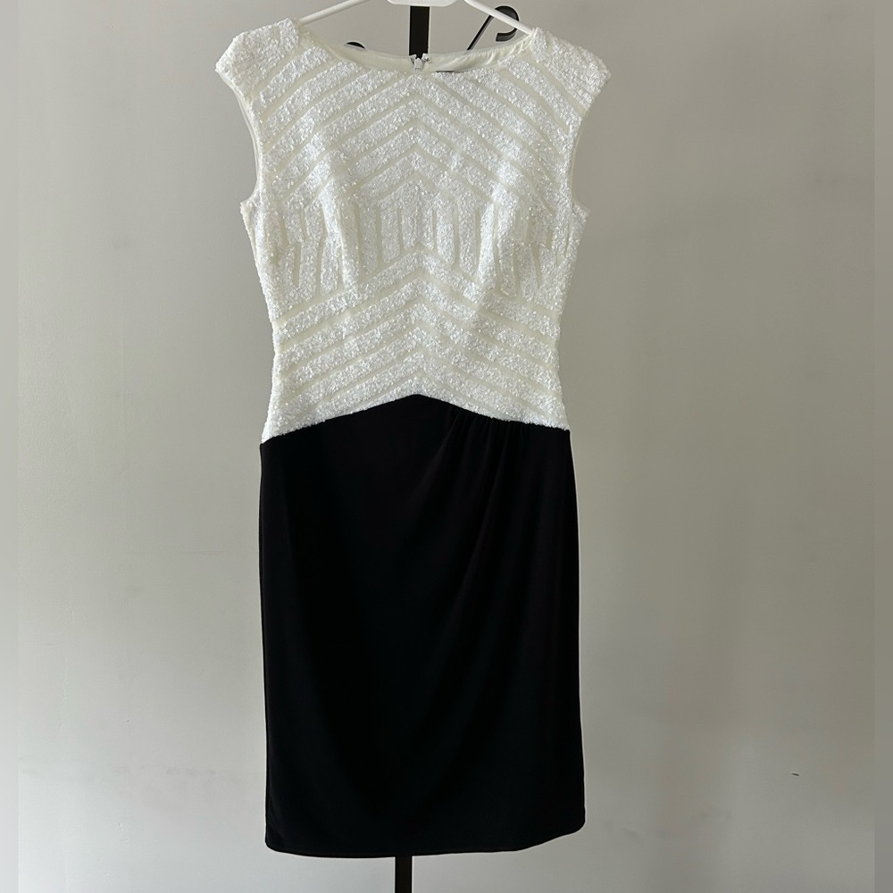 Lauren Ralph Lauren Elegant Black and White Sequin Dress, Size 2.